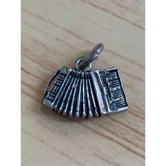 .925 Accordion Sterling Silver Jewelry Charm - Picture 1 of 4